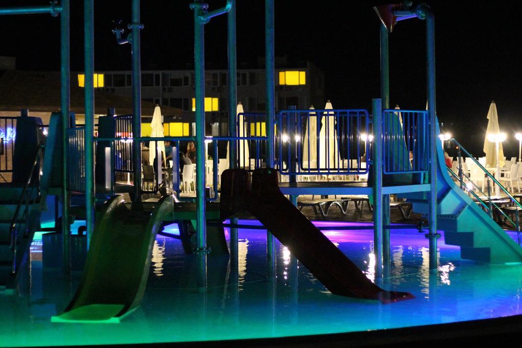Hotel Promenad Zatoka Ngoại thất bức ảnh