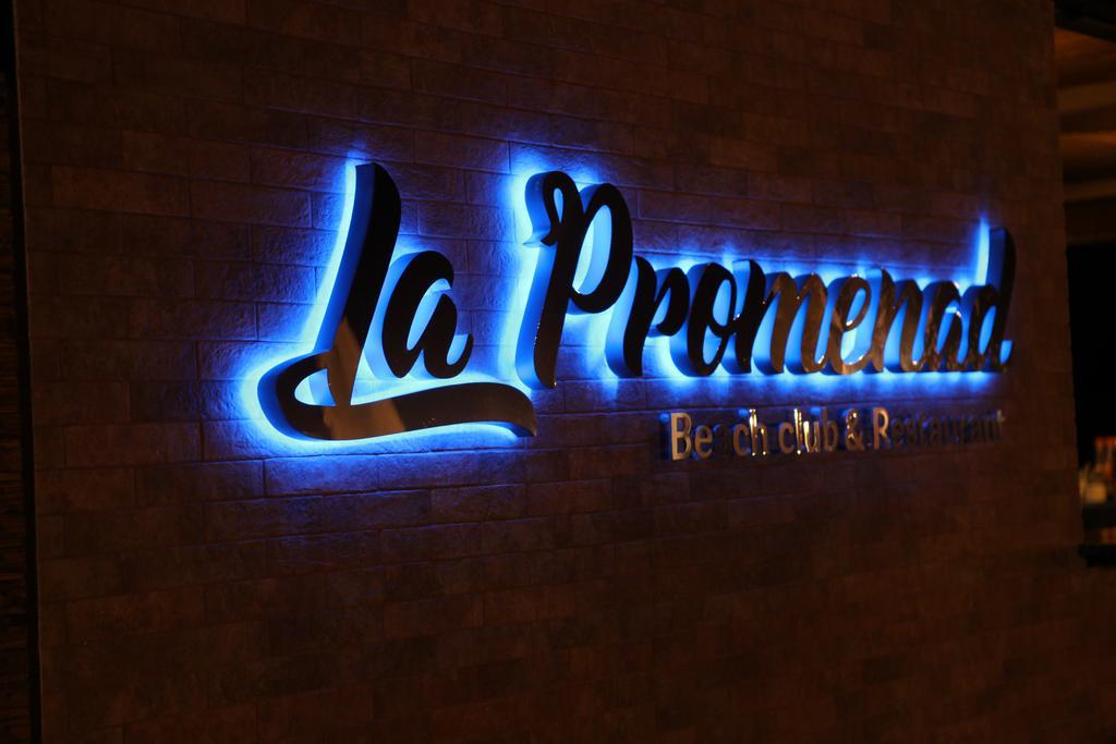Hotel Promenad Zatoka Ngoại thất bức ảnh