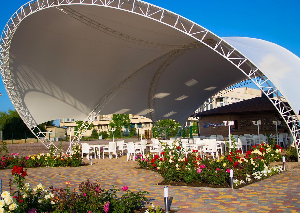 Hotel Promenad Zatoka Ngoại thất bức ảnh