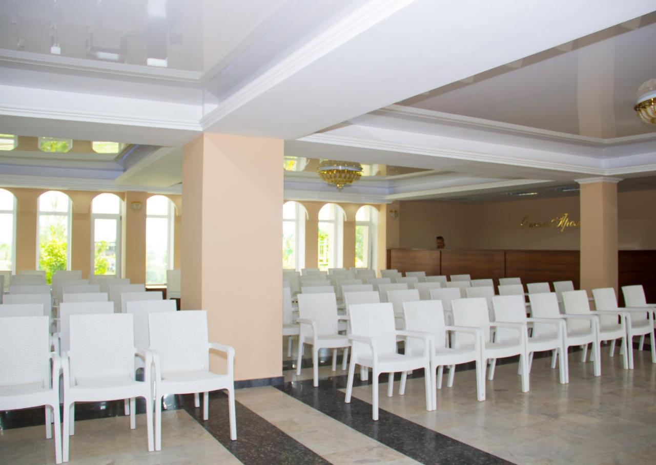 Hotel Promenad Zatoka Ngoại thất bức ảnh