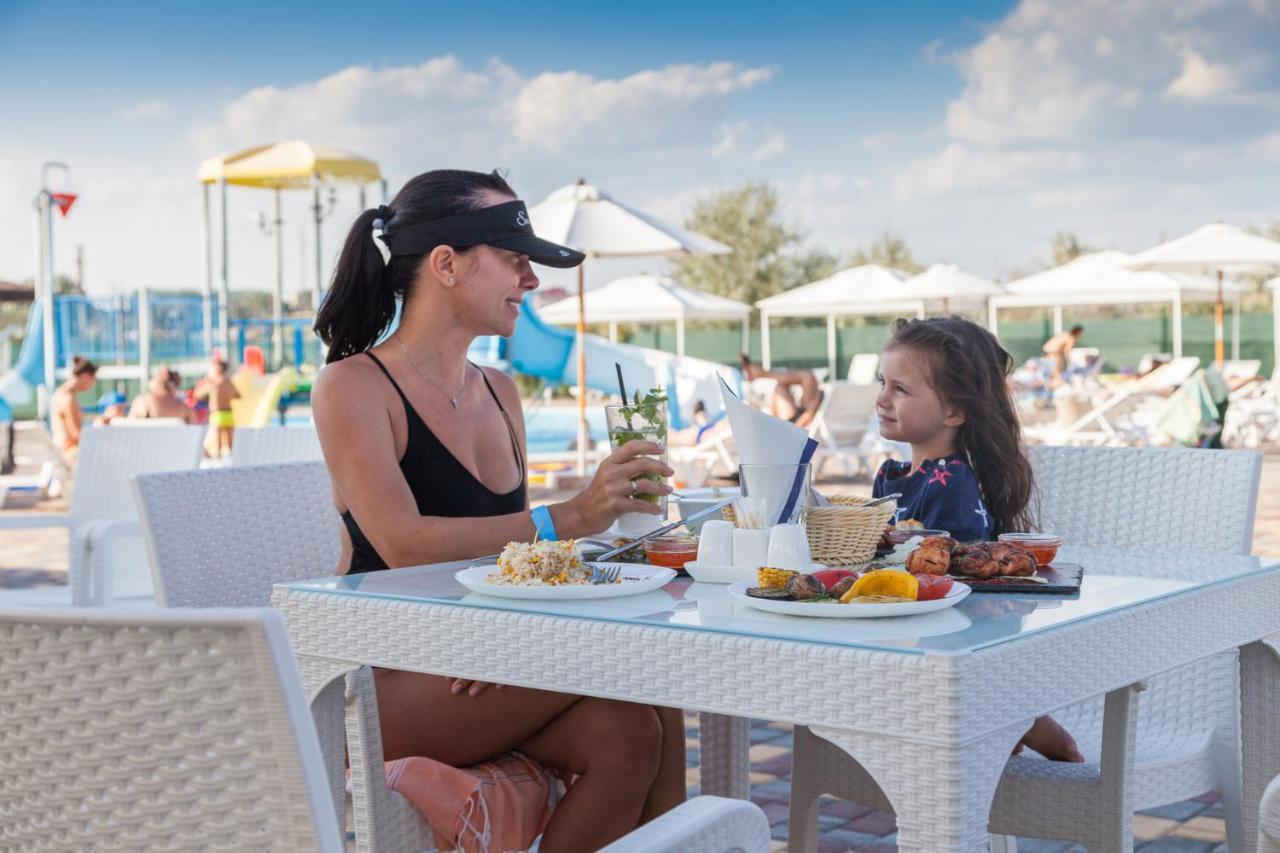 Hotel Promenad Zatoka Ngoại thất bức ảnh